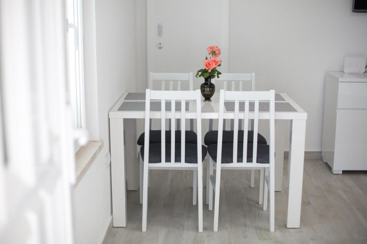 Serious Job Apartment Ντουμπρόβνικ Εξωτερικό φωτογραφία